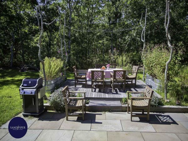 Cape Cod Home 994940