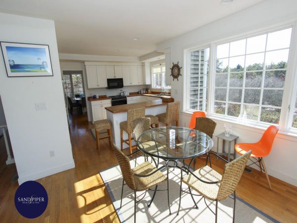 Cape Cod Home 994941