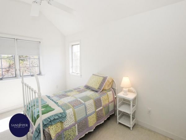Cape Cod Home 994941
