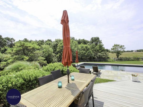 Cape Cod Home 994941