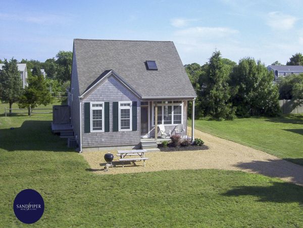 Cape Cod Home 994942