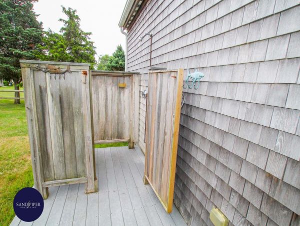 Cape Cod Home 994942
