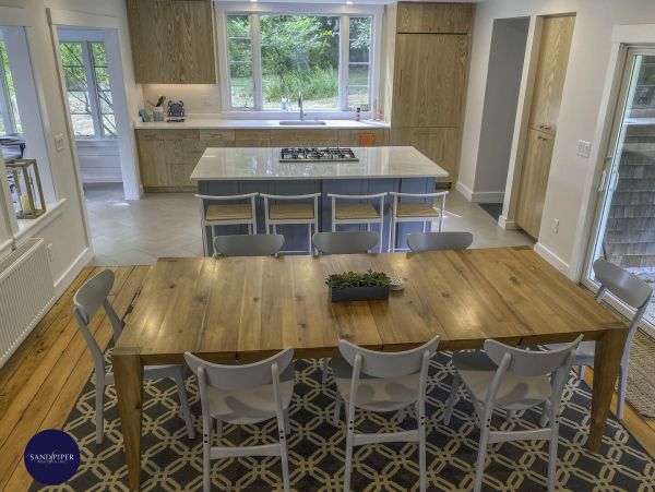 Cape Cod Home 994943