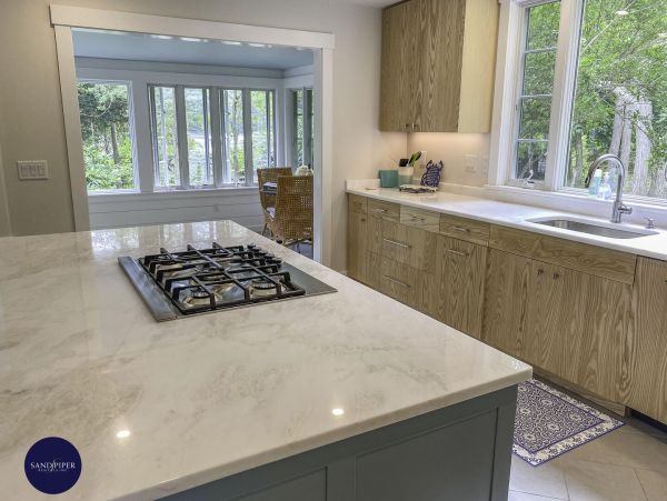 Cape Cod Home 994943