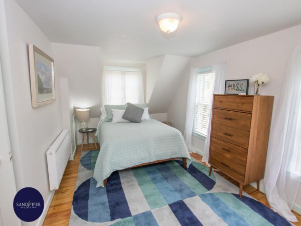 Cape Cod Home 994943