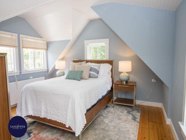 Cape Cod Home 994943