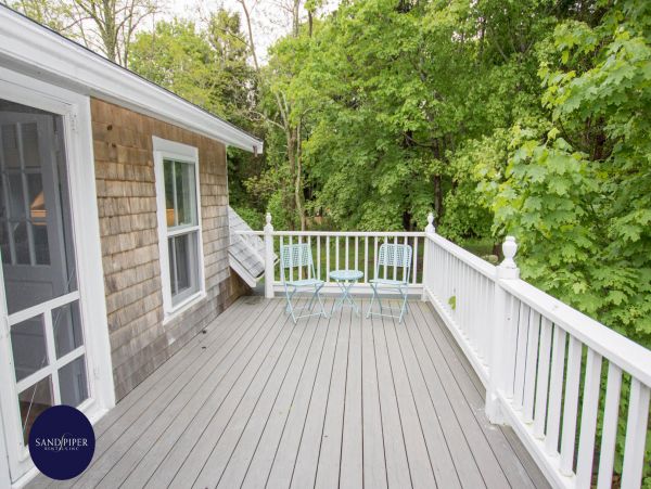 Cape Cod Home 994943