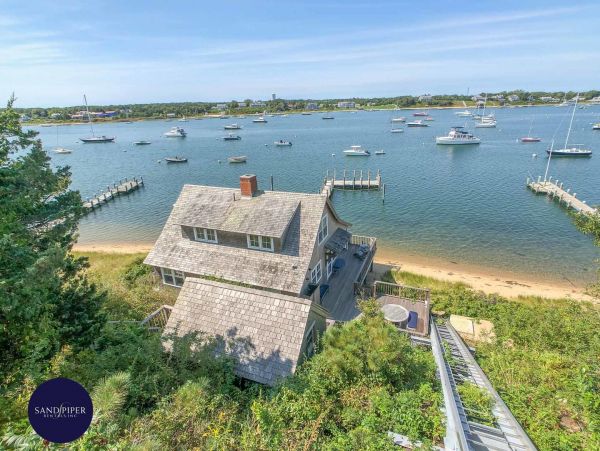 Cape Cod Home 994944