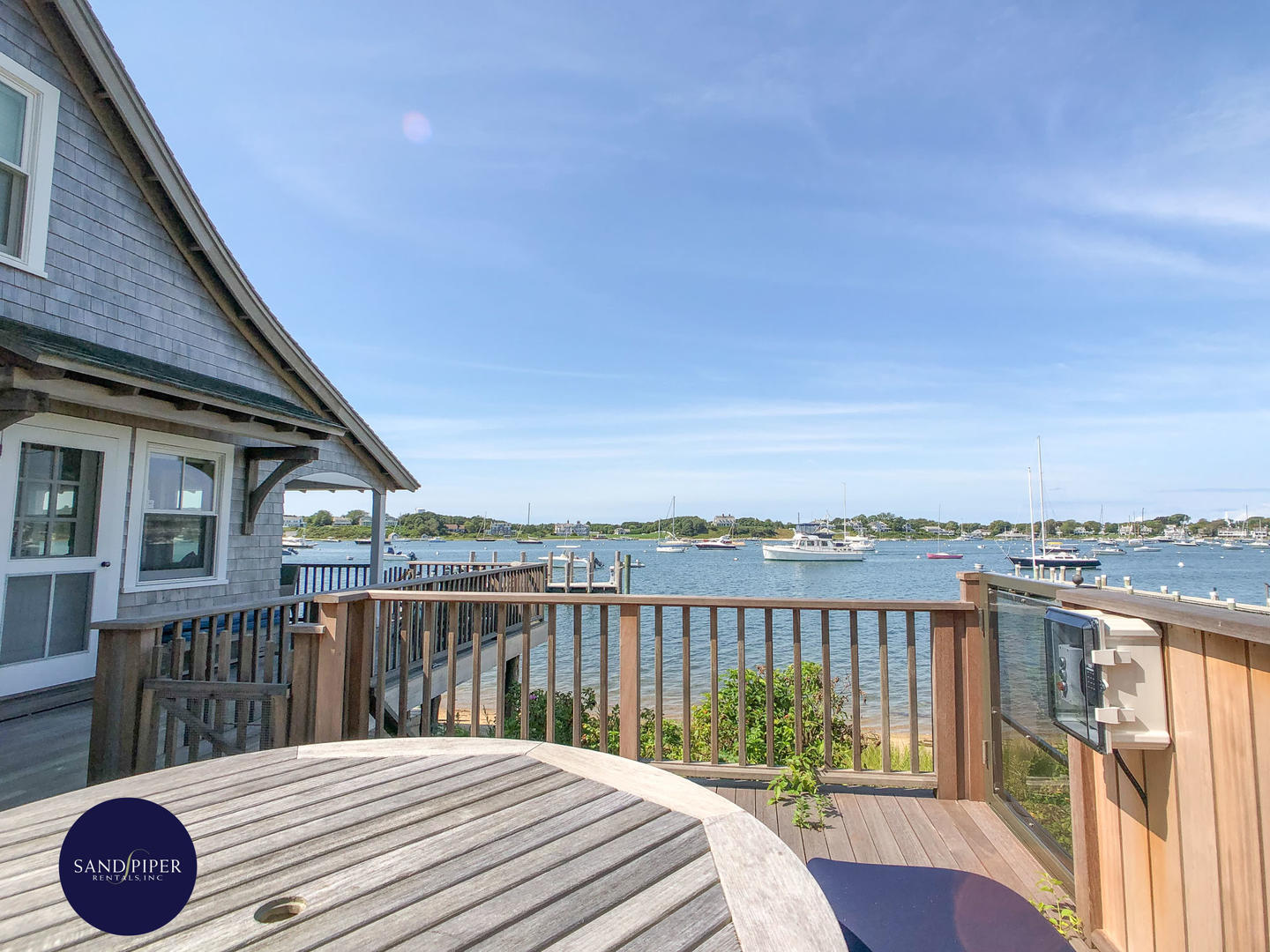 Cape Cod Home 994944