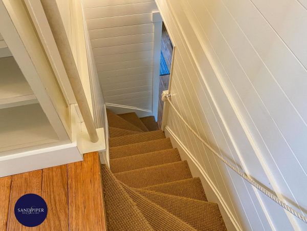 Cape Cod Home 994944