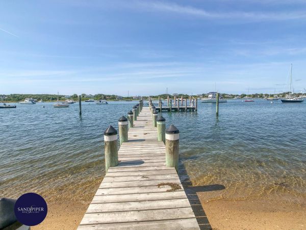 Cape Cod Home 994944