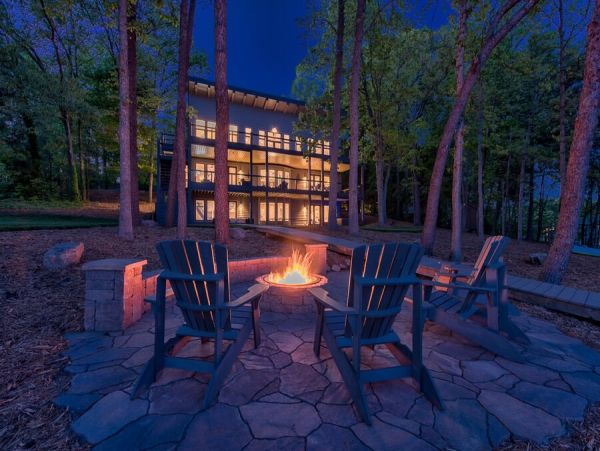 Lake Norman Luxury Getaway with Pool & Beautiful Views