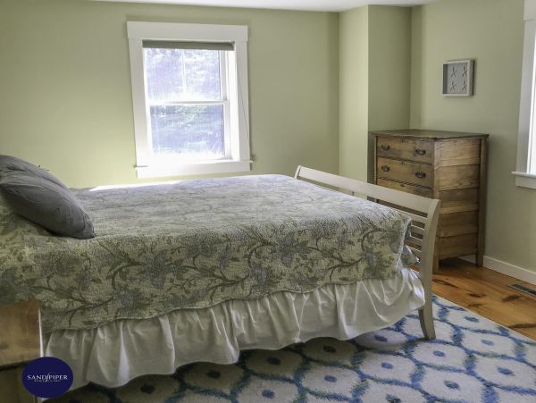 Cape Cod Home 994948