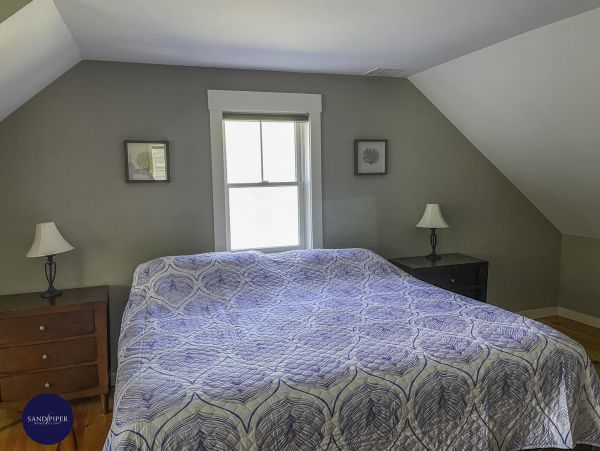 Cape Cod Home 994948