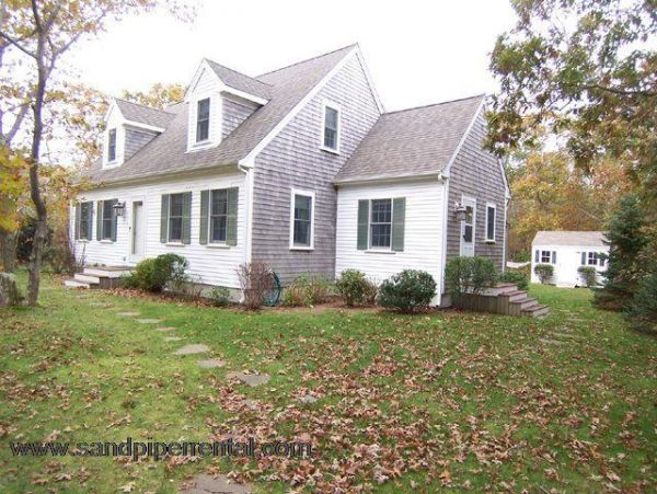 Cape Cod Home 994949