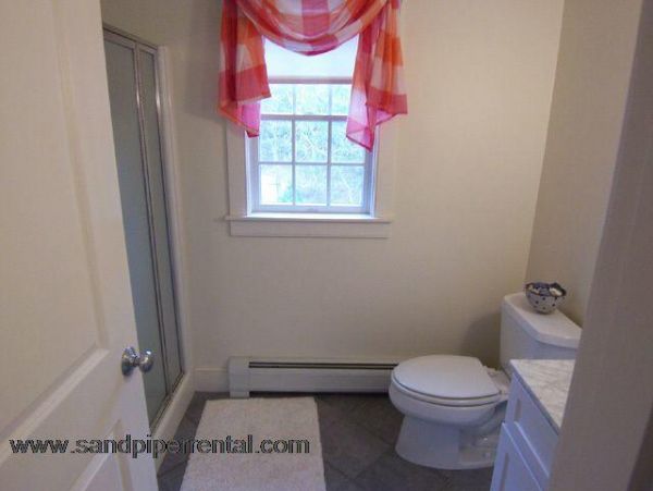 Cape Cod Home 994949