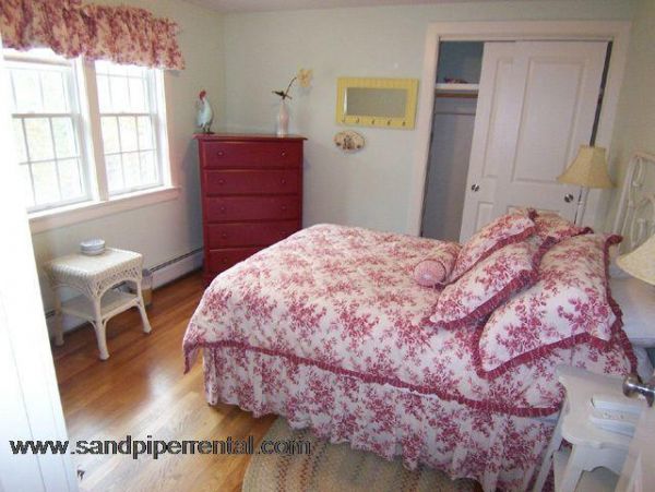 Cape Cod Home 994949