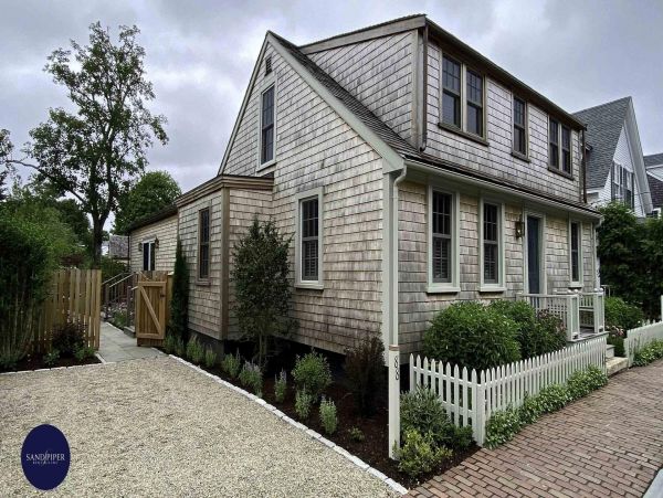 Cape Cod Home 994951