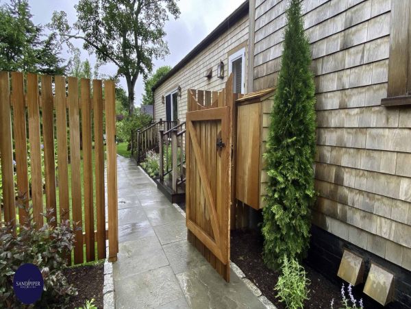 Cape Cod Home 994951