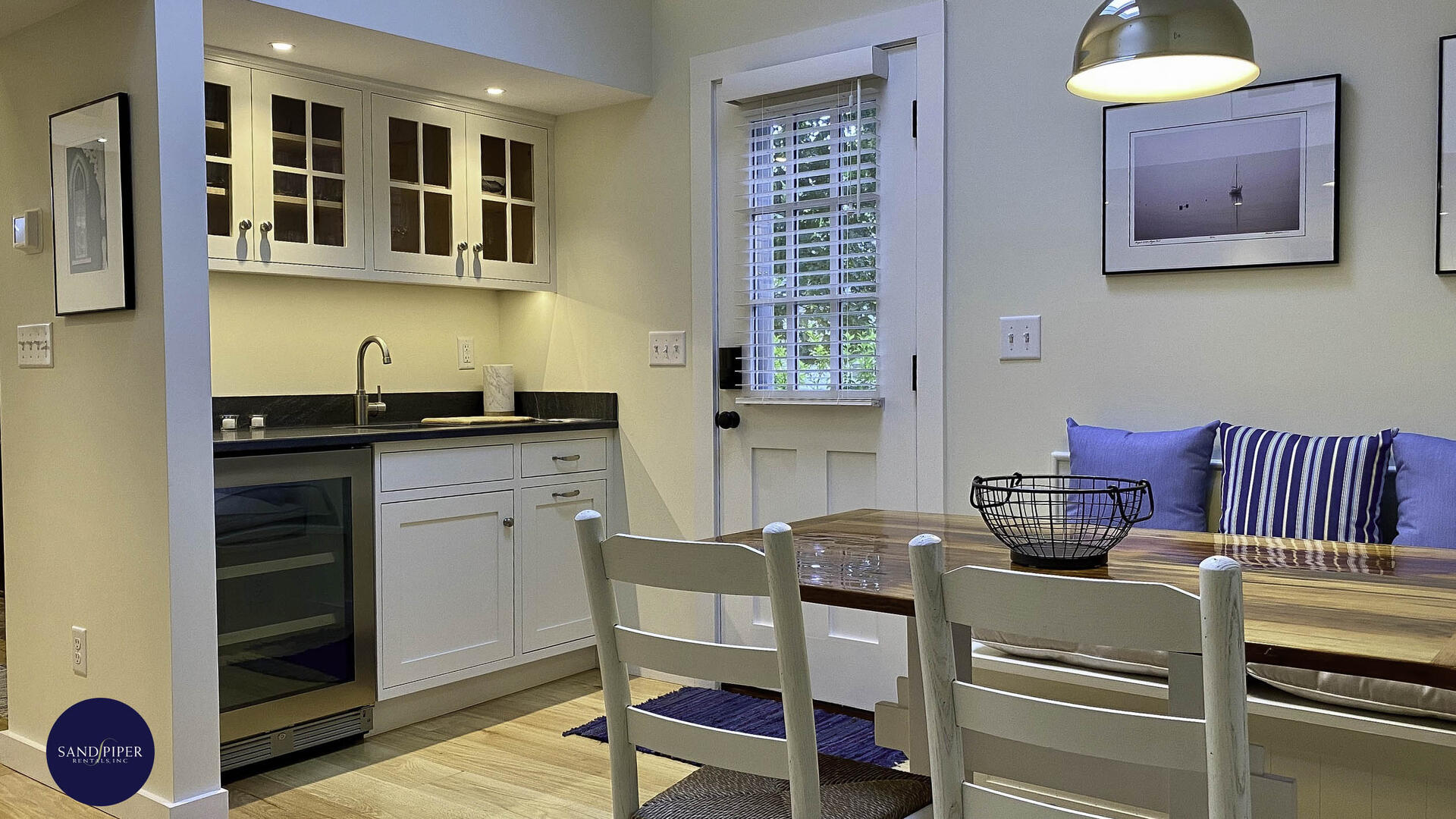 Cape Cod Home 994951