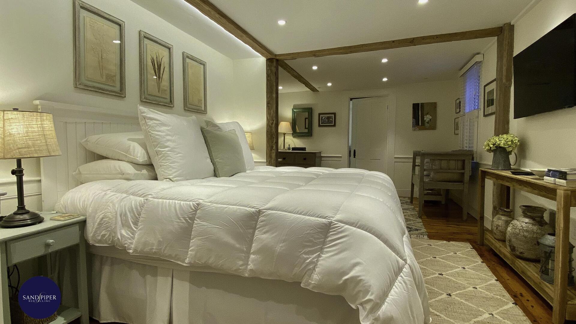 Cape Cod Home 994951