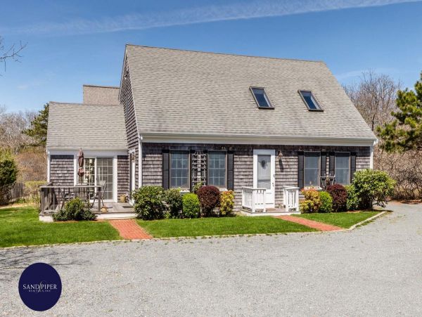 Cape Cod Home 994953