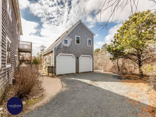 Cape Cod Home 994953
