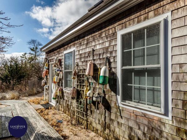 Cape Cod Home 994953