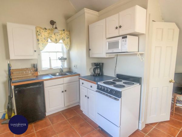 Cape Cod Home 994953