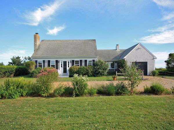 Cape Cod Home 994955