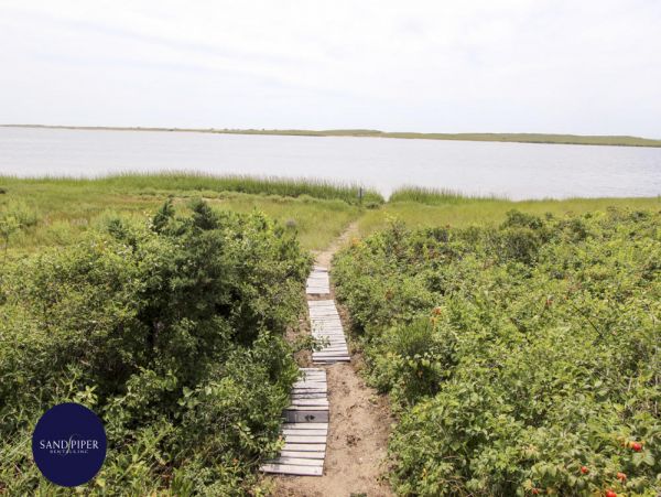 Cape Cod Home 994955