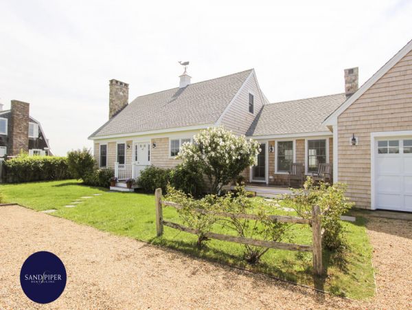 Cape Cod Home 994955