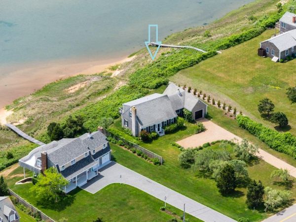 Cape Cod Home 994955