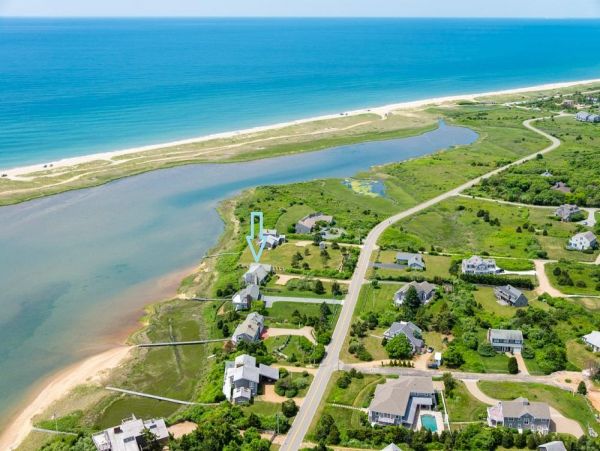 Cape Cod Home 994955