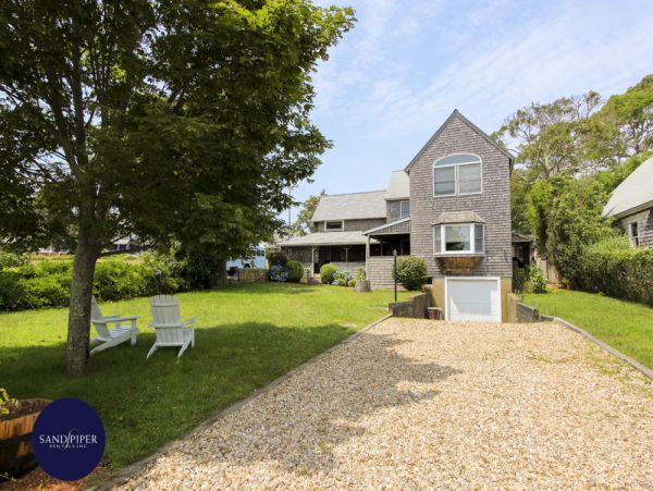 Cape Cod Home 994956