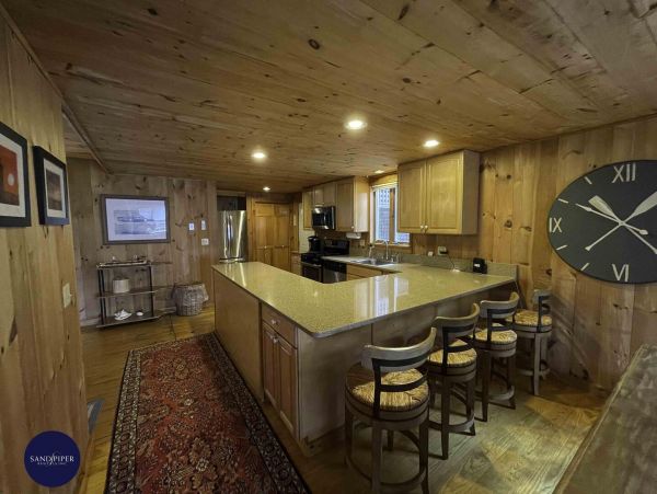 Cape Cod Home 994956
