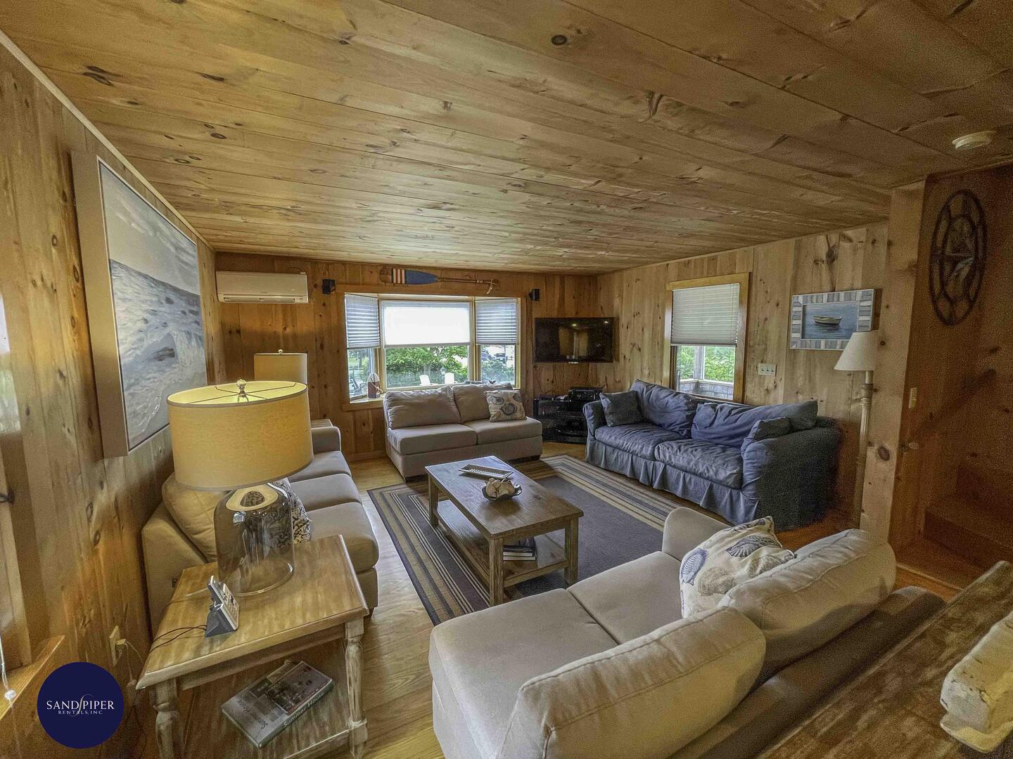 Cape Cod Home 994956