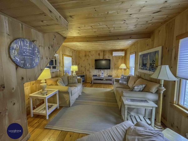 Cape Cod Home 994956