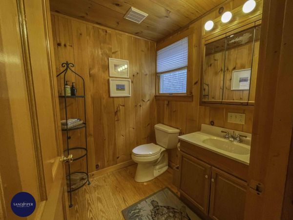 Cape Cod Home 994956
