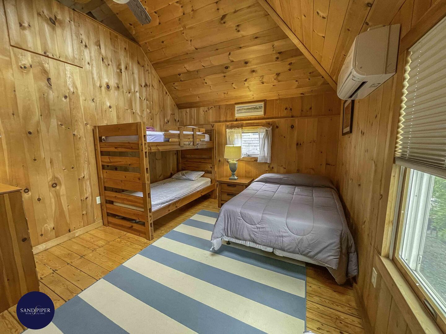 Cape Cod Home 994956