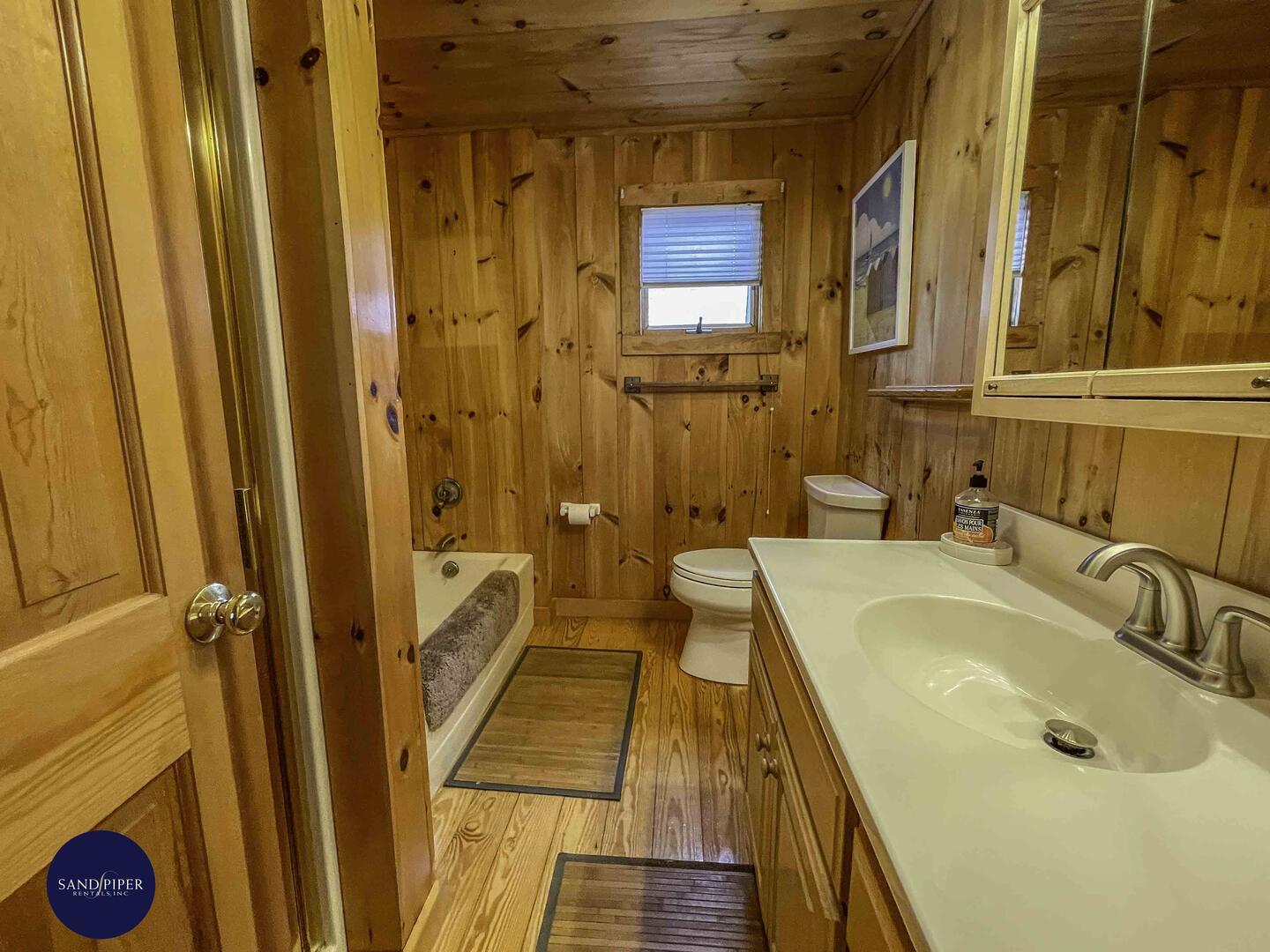 Cape Cod Home 994956