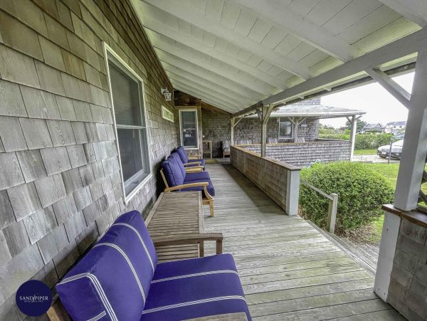 Cape Cod Home 994956