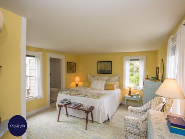 Cape Cod Home 994957