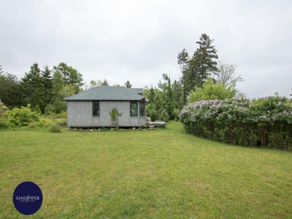 Cape Cod Home 994957