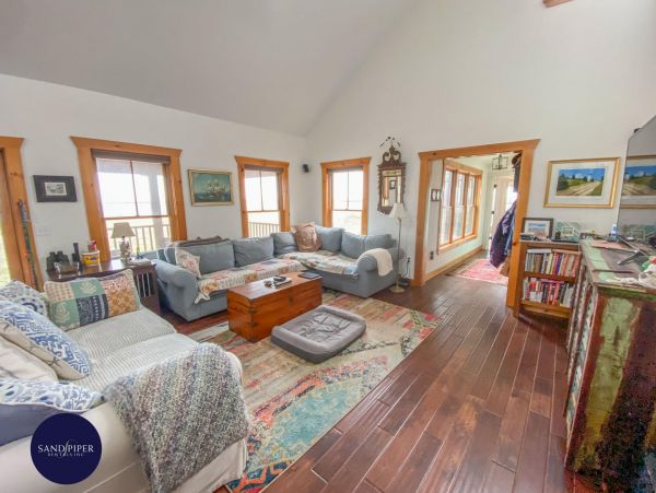 Cape Cod Home 994958