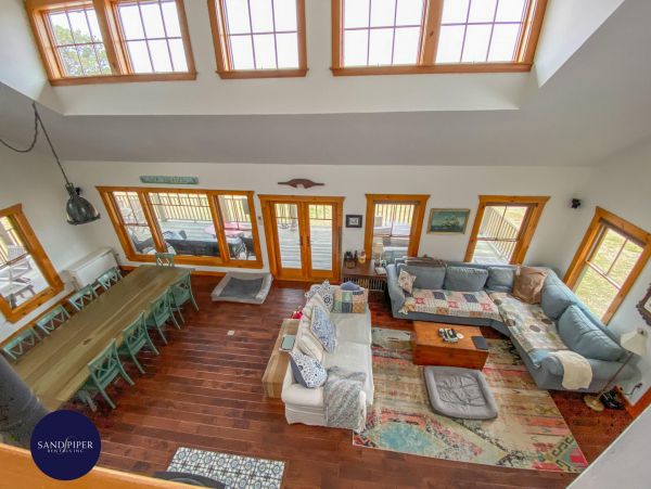 Cape Cod Home 994958