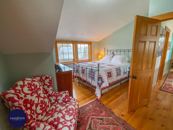 Cape Cod Home 994958