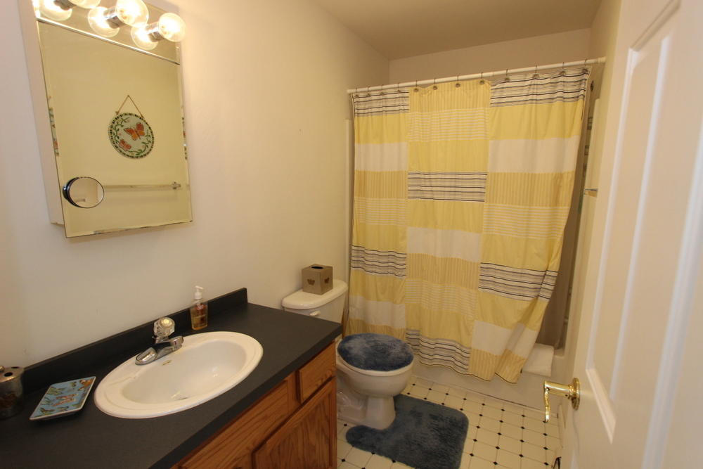 Cape Cod Home 994959