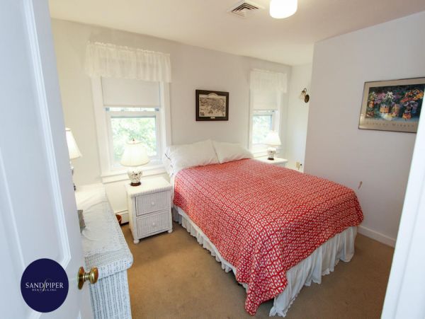 Cape Cod Home 994960