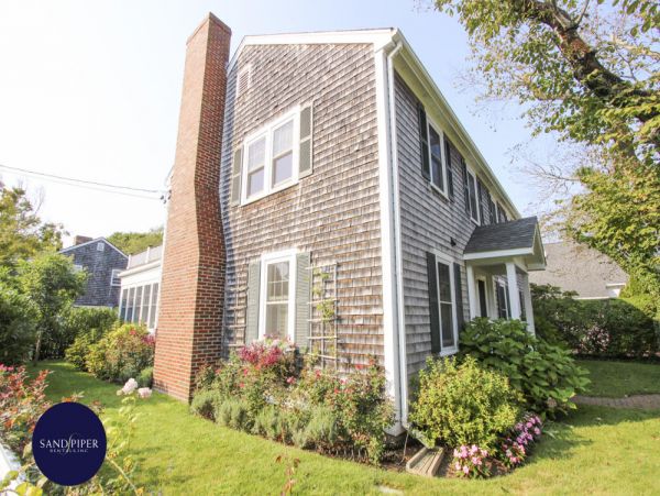 Cape Cod Home 994960